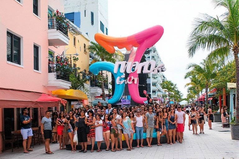 Discovering Radio Miami 107.5 Amor: Miami’s Heartbeat of Latin Music